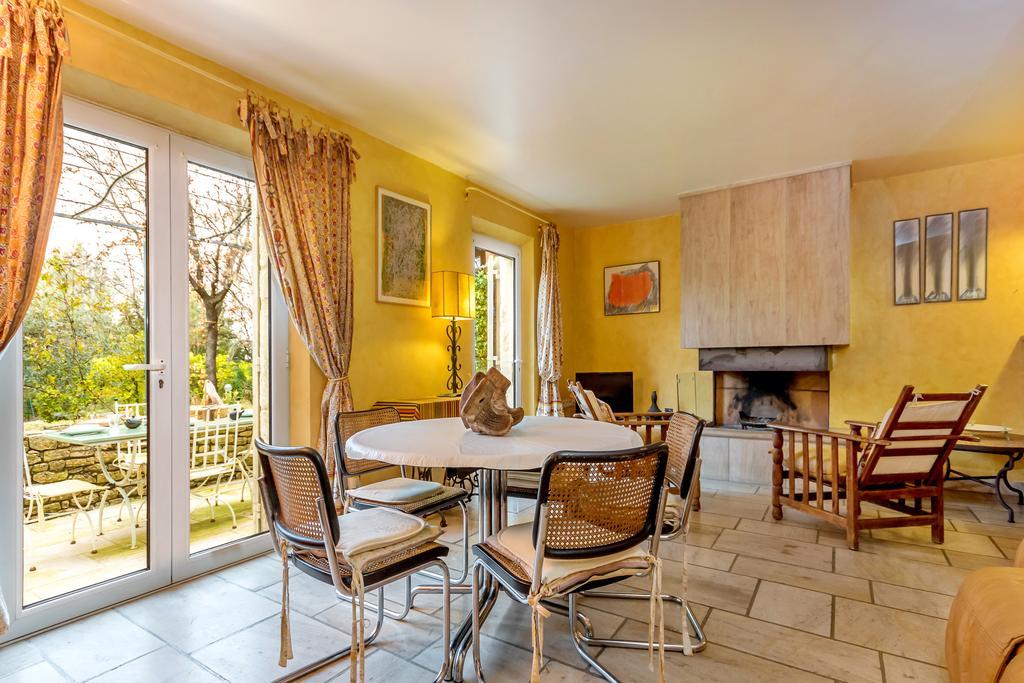 Lou Granos Bed & Breakfast Gordes Exterior photo
