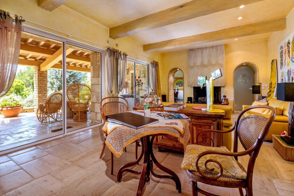 Lou Granos Bed & Breakfast Gordes Exterior photo